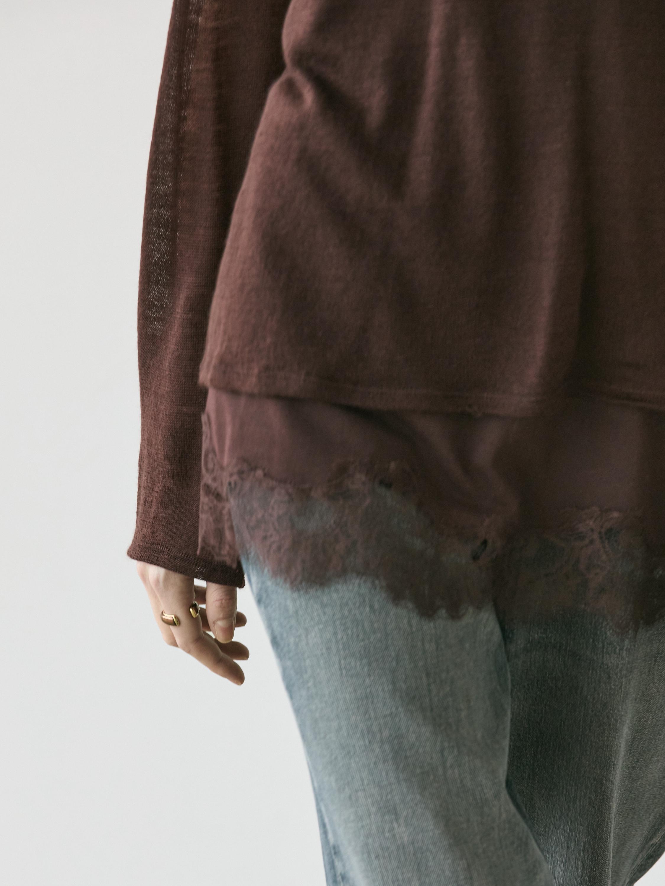 Long sleeve T-shirt with lace detail